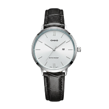 Montre casio manche cuir noir fond blanc