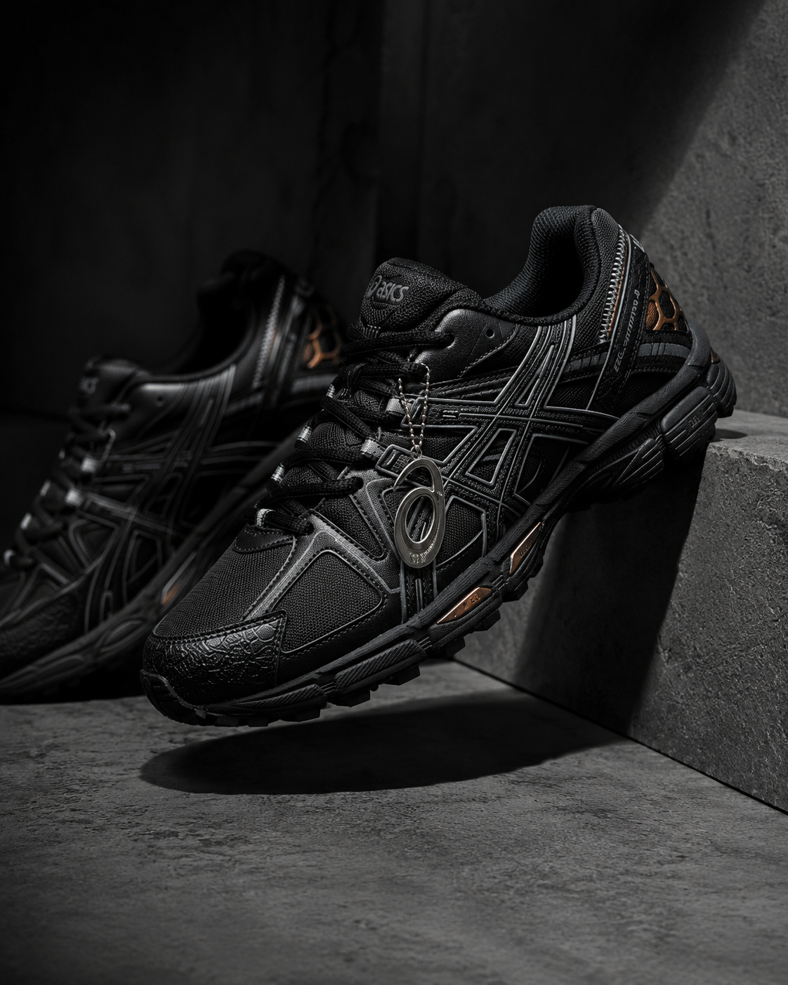 Asics Noir
