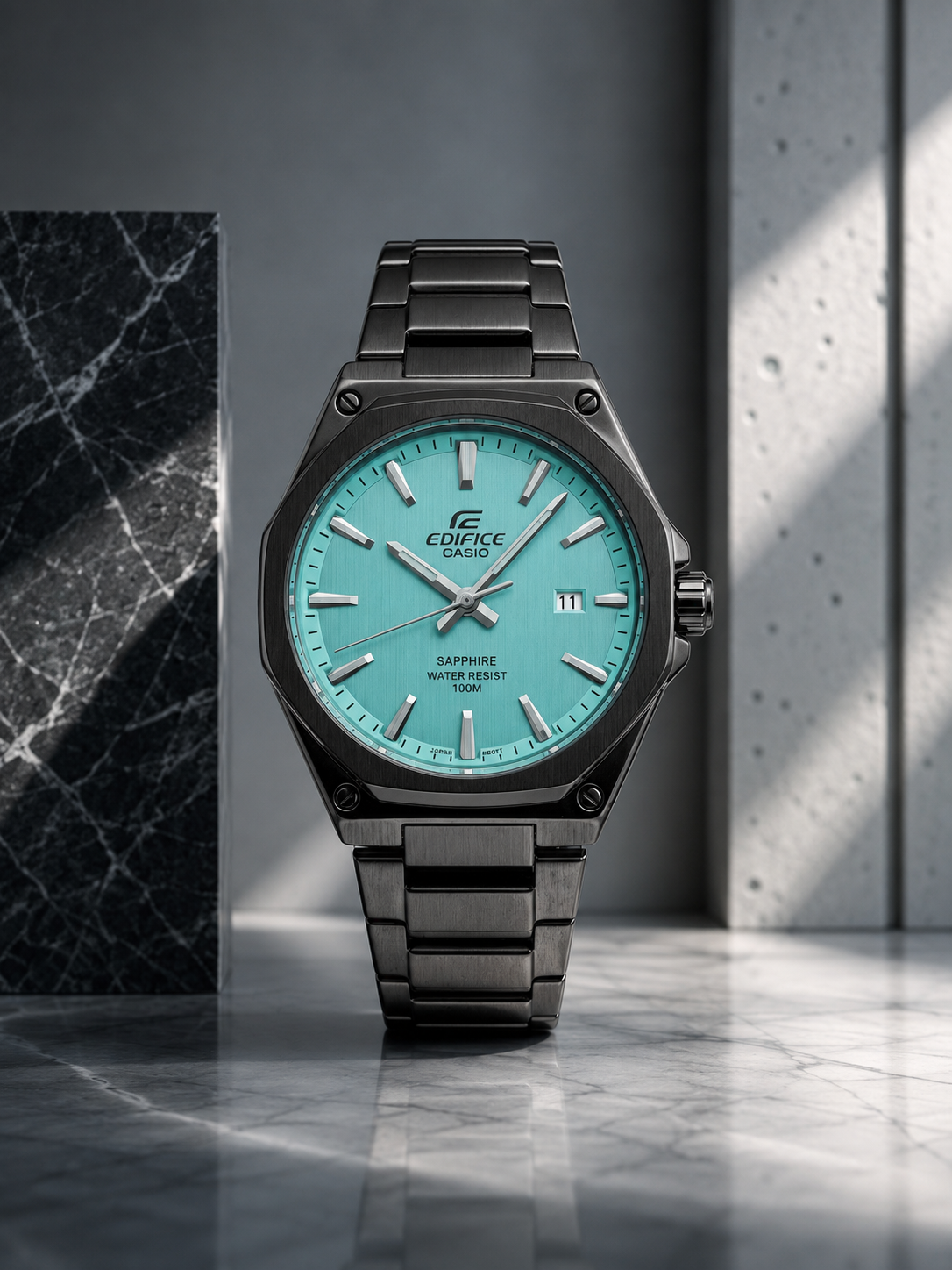 Montre casio manche noir - fond bleu ciel
