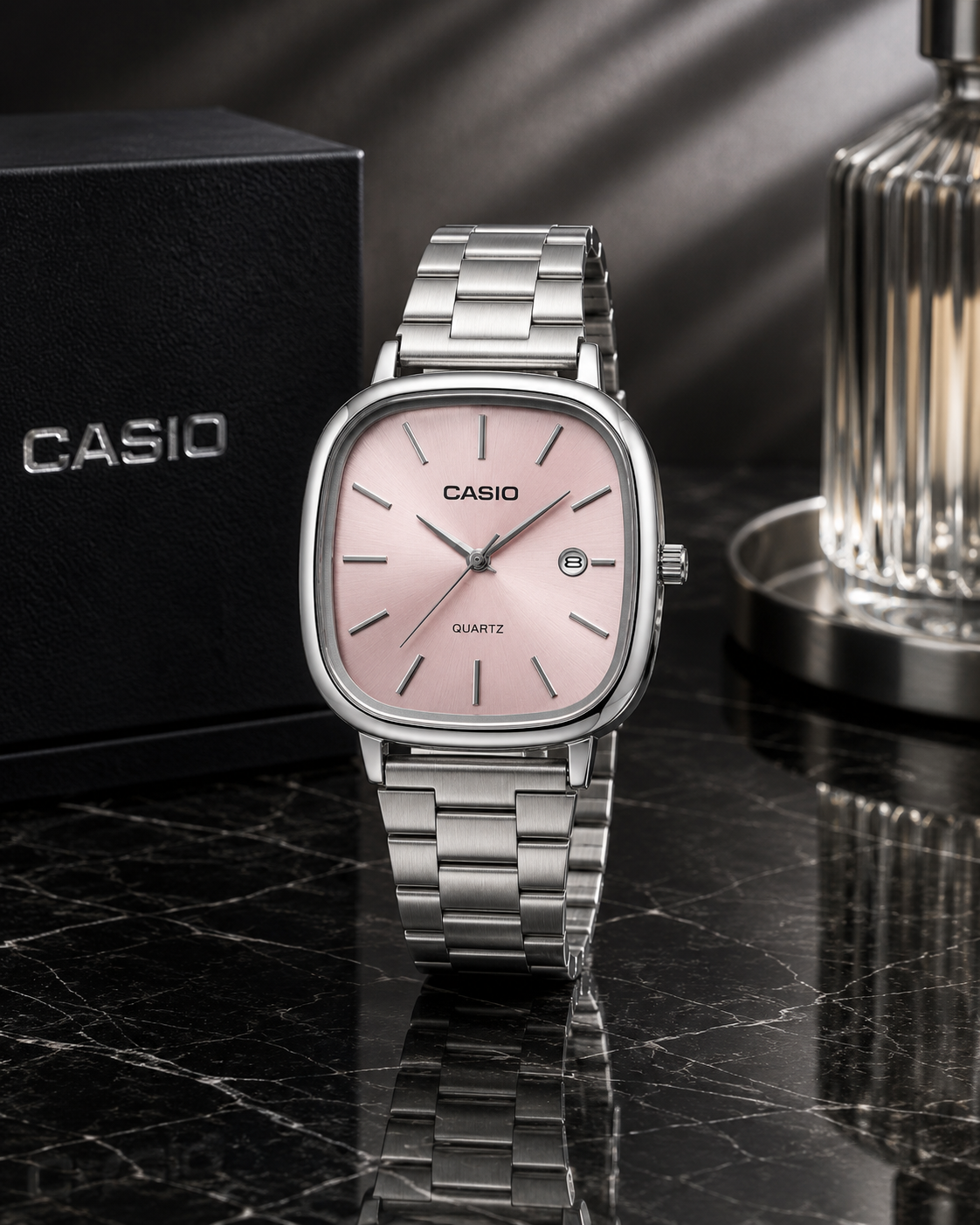 Montre casio carré - fond rose