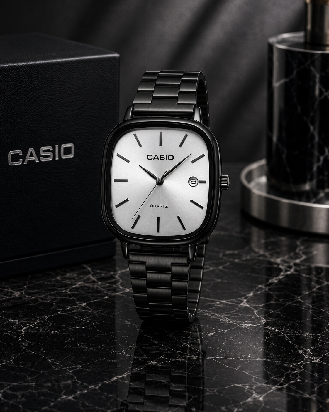 Montre casio manche noir -fond blanc