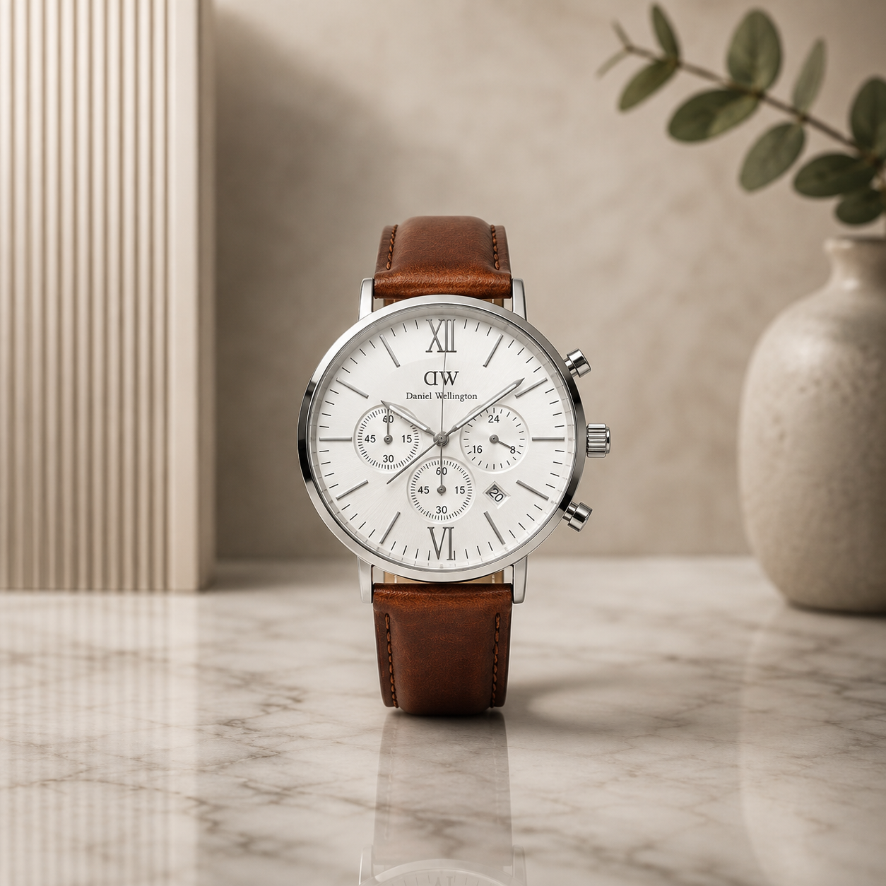 Daniel Wellington manche marron - fond blanc